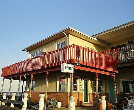 Ocean Court By The Sea Hotel ลองแบรนช์ ภายนอก รูปภาพ